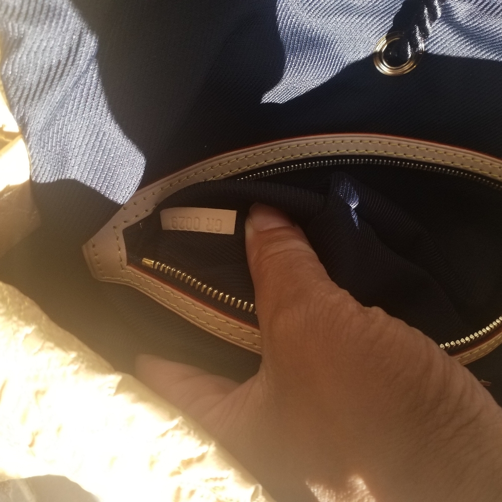 Sale ❤Louis Vuitton Clutch❤ - Picture 6 of 11